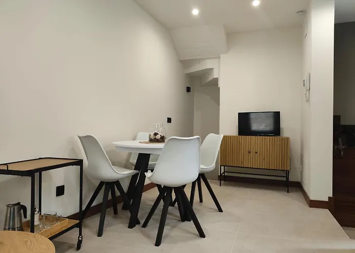 Vivienda Unifamiliar Ventana A La Clerecia *